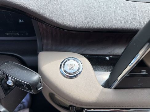 Certified 2023 Lincoln Aviator Reserve w/ Elements Package Plus image 30