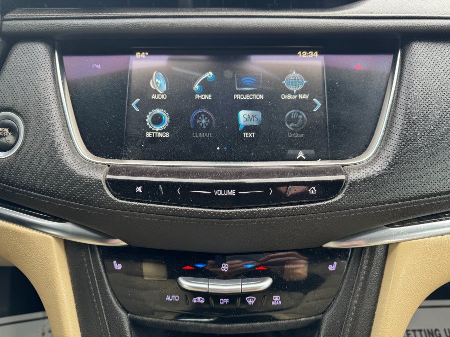 Used 2019 Cadillac XT5 AWD image 22