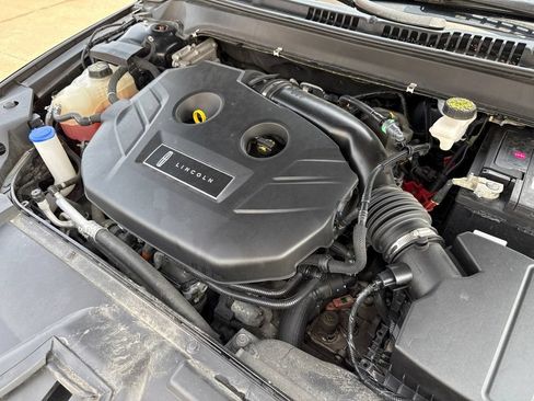 Used 2018 Lincoln MKZ Select w/ Select Plus Package AWD/4WD image 49