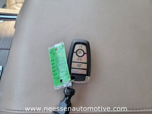 Used 2024 Ford Expedition Max Limited AWD/4WD image 31