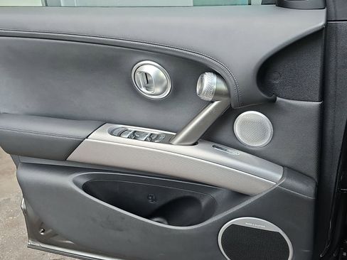 Certified 2025 Genesis GV60 Advanced image 28