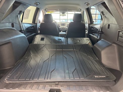 Used 2024 Chevrolet Equinox LT image 35