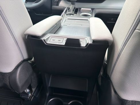 New 2026 Toyota Sienna XLE FWD image 27