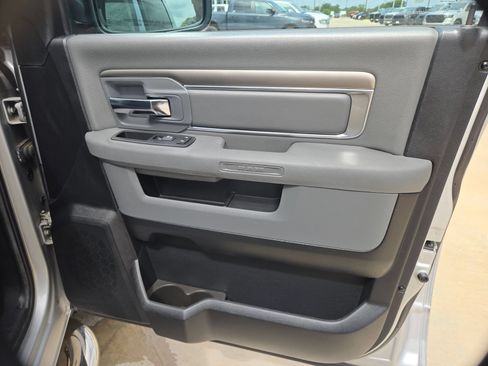 Used 2016 RAM 1500 Lone Star RWD image 25