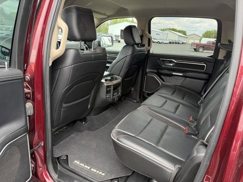 Used 2019 RAM 1500 Laramie AWD/4WD image 12
