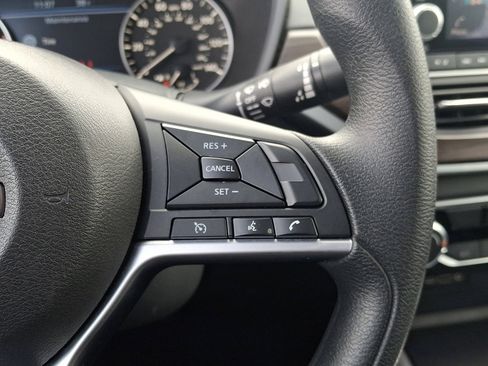 Used 2023 Nissan Altima 2.5 SV AWD/4WD image 21
