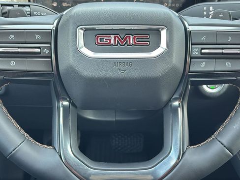 New 2026 GMC Terrain AT4 w/ LPO, Black Badging Package AWD/4WD image 26