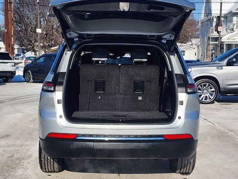 Used 2021 Jeep Grand Cherokee L Limited image 23