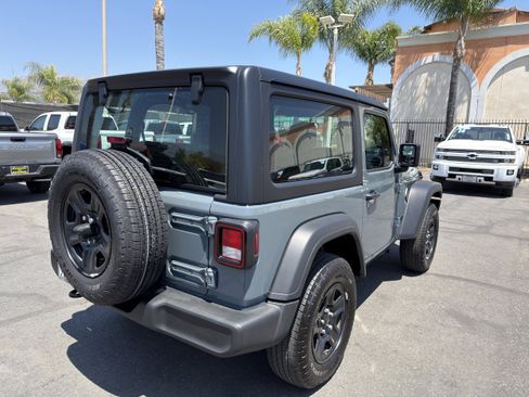 Used 2025 Jeep Wrangler Sport AWD/4WD image 8