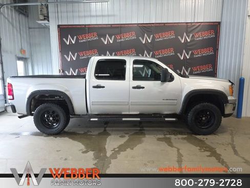 Used 2011 GMC Sierra 1500 SLE w/ Power Tech Package image 3