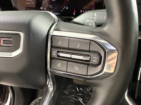 Certified 2024 GMC Acadia Elevation AWD/4WD image 33