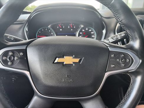 Used 2023 Chevrolet Traverse LT AWD/4WD image 25