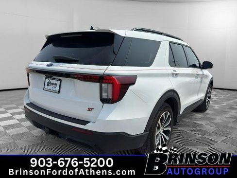 Certified 2026 Ford Explorer ST-Line RWD image 5