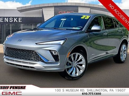 Used 2025 Buick Envista Avenir FWD image 1
