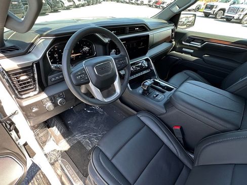 New 2026 GMC Sierra 1500 Denali w/ Denali Reserve Package AWD/4WD image 17