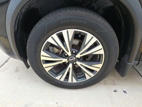 Used 2023 Nissan Rogue SV FWD image 10