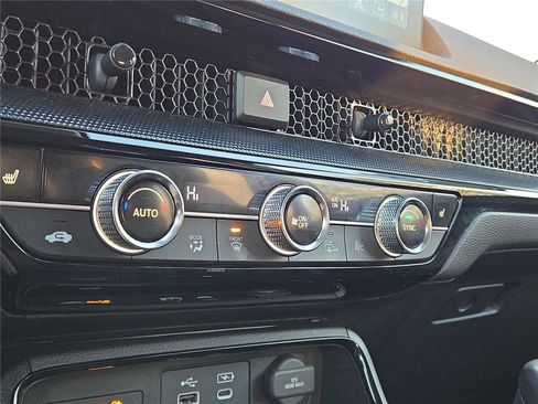 Used 2023 Honda CR-V EX-L image 7