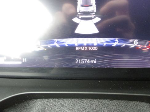 Used 2023 Jeep Grand Cherokee Limited w/ Black Appearance Package image 29