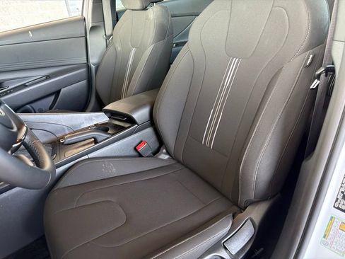 Used 2025 Hyundai Elantra Sport FWD image 16