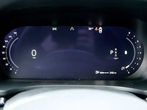 New 2026 Volvo V60 B5 Cross Country Plus w/ Climate Package image 18