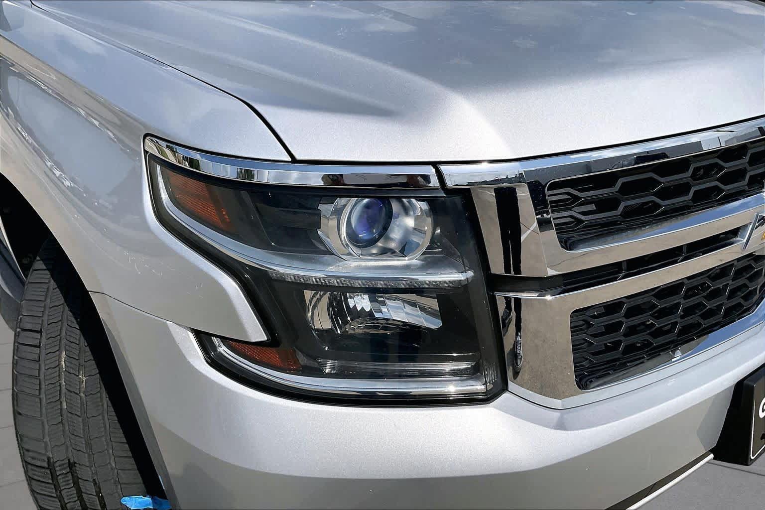 Used 2016 Chevrolet Suburban LS RWD image 26
