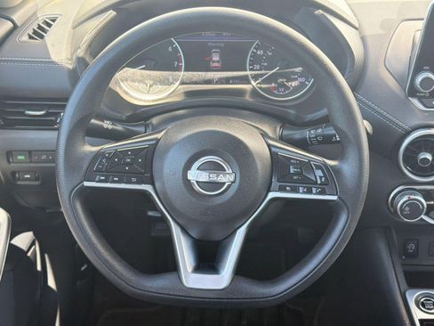 Used 2025 Nissan Sentra SV FWD image 15
