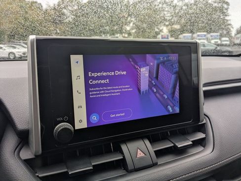 Used 2025 Toyota RAV4 LE image 18