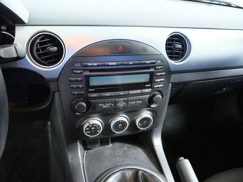 Used 2011 MAZDA MX-5 Miata Touring w/ Suspension Pkg RWD image 17
