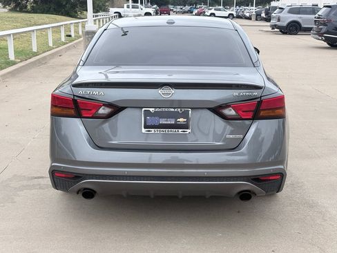Used 2019 Nissan Altima 2.0 Platinum FWD image 5