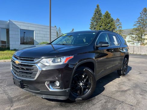 Used 2020 Chevrolet Traverse LT w/ LPO, Cargo Package image 1