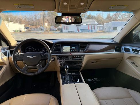 Used 2017 Genesis G80 3.8 image 29