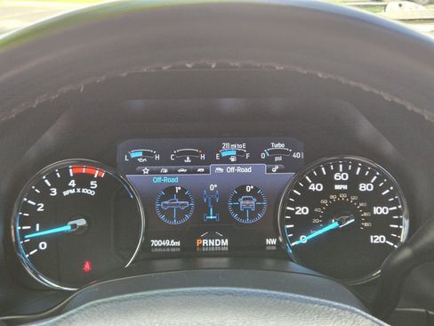 Used 2022 Ford F350 Platinum AWD/4WD image 9