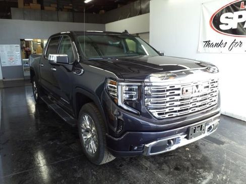 Used 2024 GMC Sierra 1500 Denali w/ Technology Package image 5