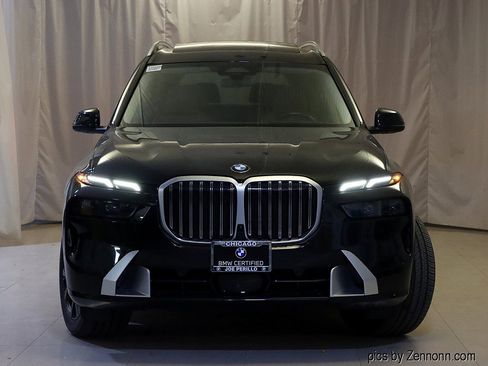 Certified 2023 BMW X7 xDrive40i w/ Premium Package image 5