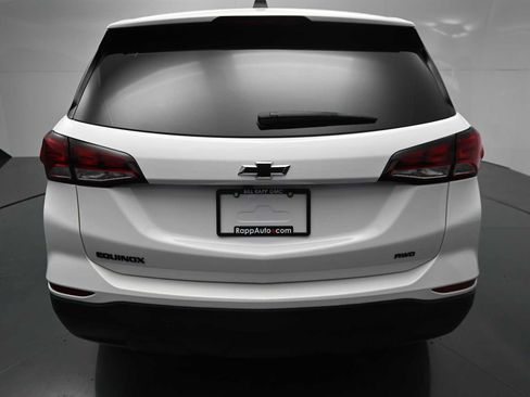 Used 2023 Chevrolet Equinox LS w/ LS Convenience Package AWD/4WD image 6