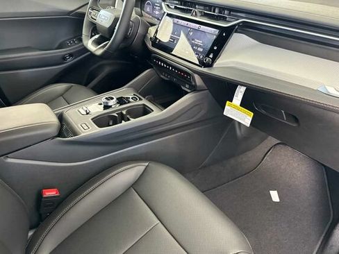 New 2026 Jeep Cherokee Limited AWD/4WD image 13