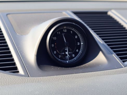 Certified 2025 Porsche Macan image 21