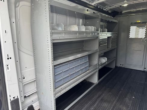 Used 2015 Ford Transit 250 148 Medium Roof image 22