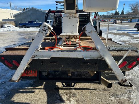 Used 2011 Chevrolet Silverado 3500 W/T image 8