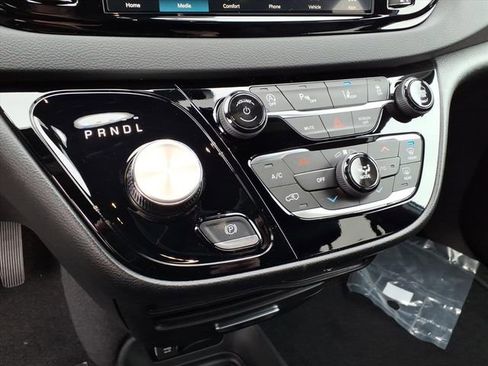 New 2026 Chrysler Voyager LX FWD image 19