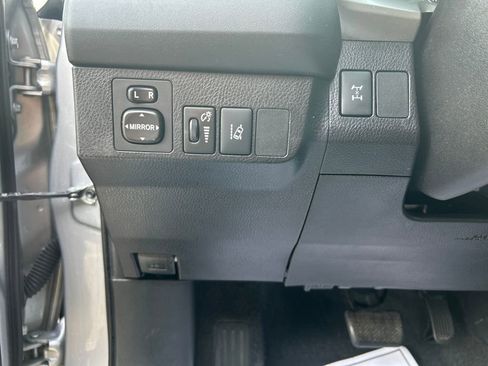 Certified 2017 Toyota RAV4 LE image 31
