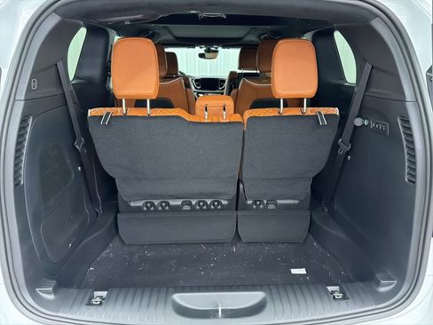 New 2026 Chrysler Pacifica Pinnacle image 8