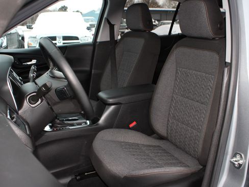 Used 2023 Chevrolet Equinox LT image 16