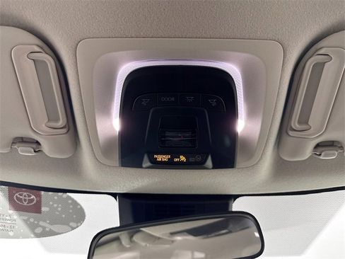 Certified 2025 Toyota Corolla LE image 18