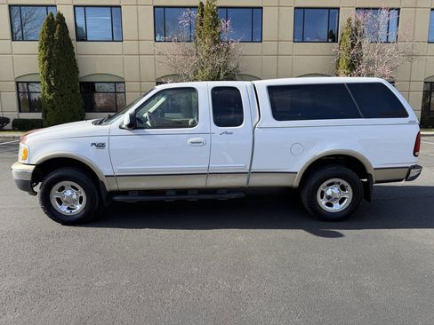 Used 1999 Ford F150 Lariat image 10