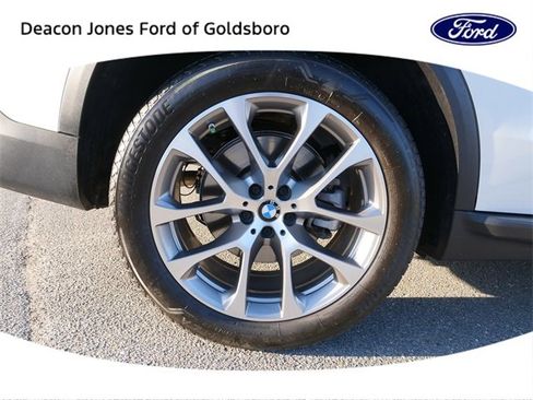 Used 2024 BMW X5 xDrive40i image 11