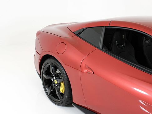 Certified 2023 Ferrari Portofino M RWD image 15