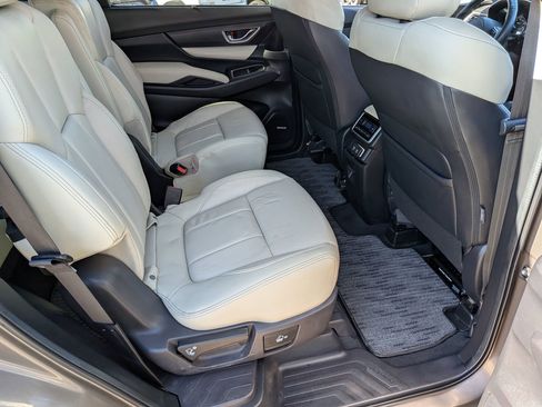 Certified 2022 Subaru Ascent Limited w/ Technology Package image 36