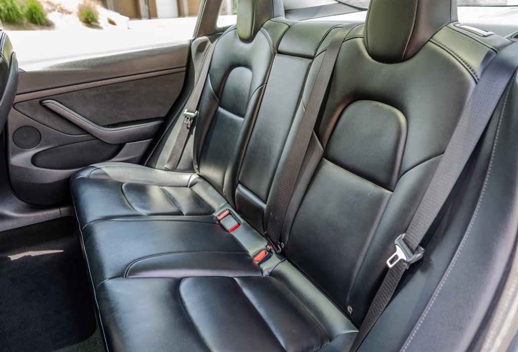 Used 2022 Tesla Model 3 Standard Range RWD image 28
