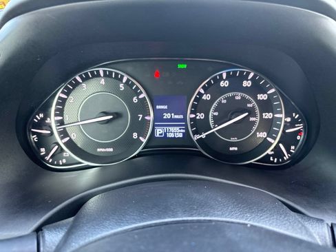 Used 2019 Nissan Armada Platinum w/ Captain's Chairs Package RWD image 33